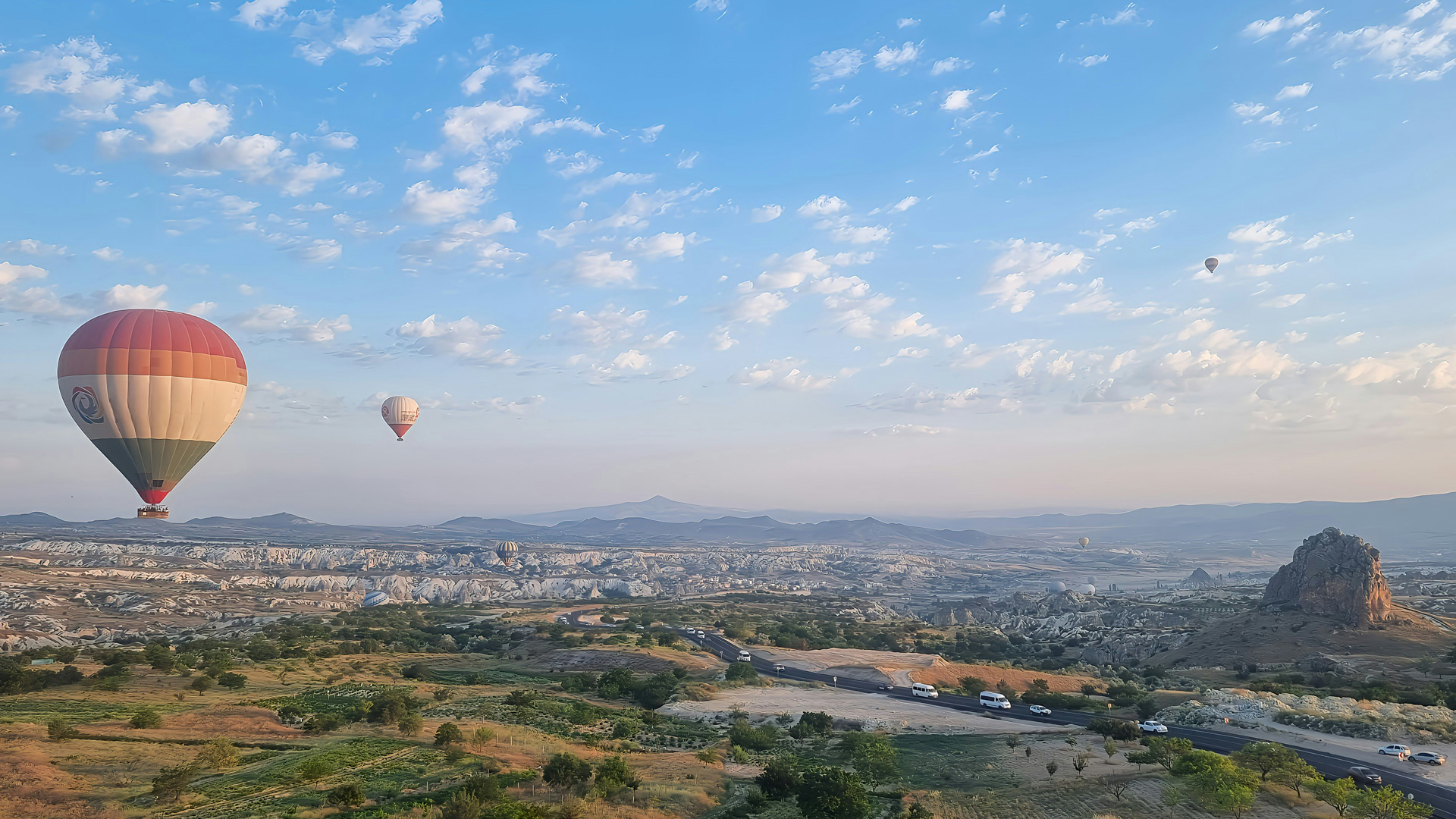 Hot Air Balloon Ride & Sunrise Tour